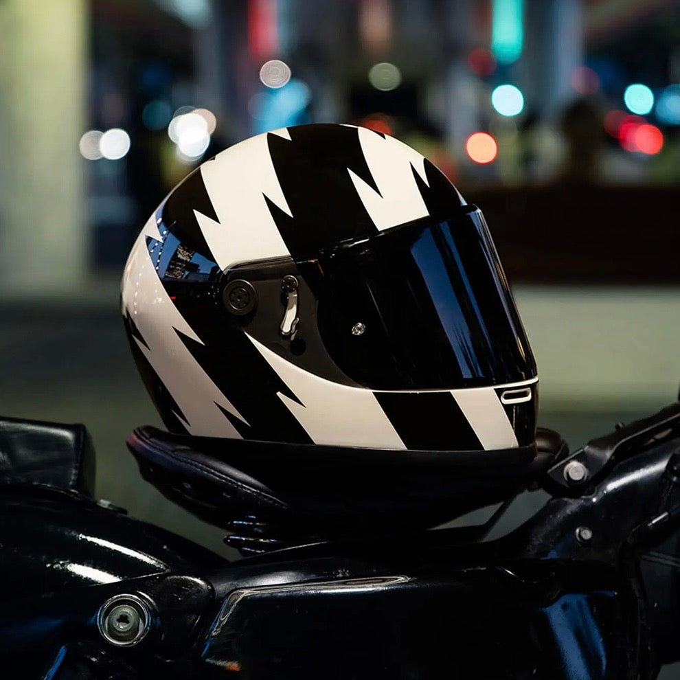 DMD フルフェイスヘルメット【RIVALEシリーズ】 ”BUZZ” 装飾品