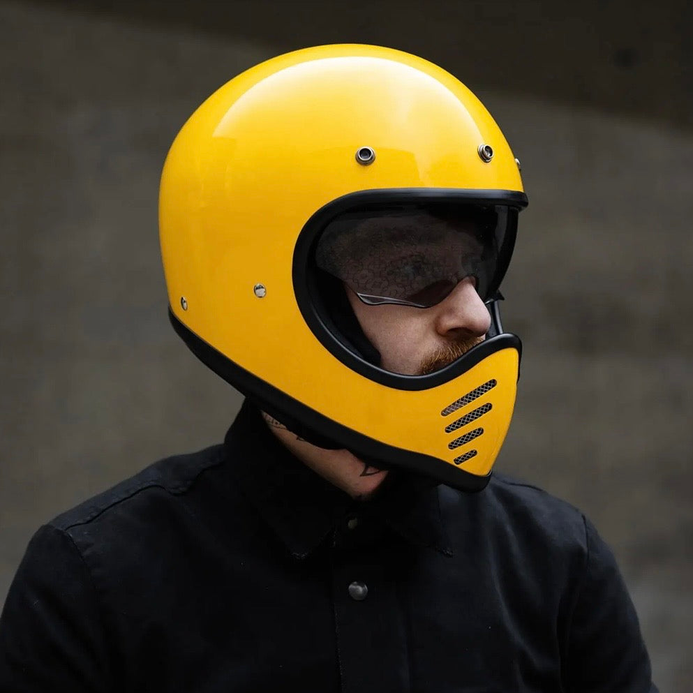 DMD フルフェイスヘルメット【SEVENTY SEVEN シリーズ】 ”YELLOW” 装飾品