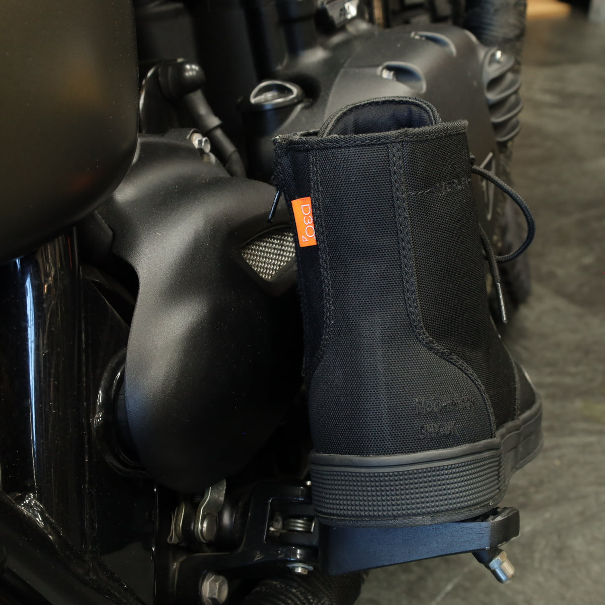 MERLIN マーリン ライディングシューズ "Knots Canvas D3O Boot" 【ブラック】