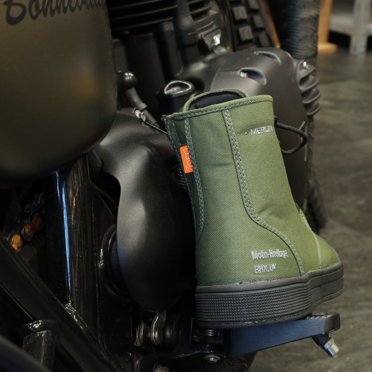 MERLIN マーリン ライディングシューズ "Knots Canvas D3O Boot" 【オリーブ】