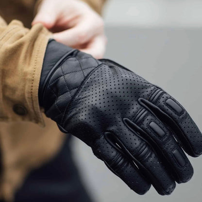 MERLIN マーリン パンチングレザーグローブ "CLANSTONE D3O LETHER GLOVE" 【ブラック】
