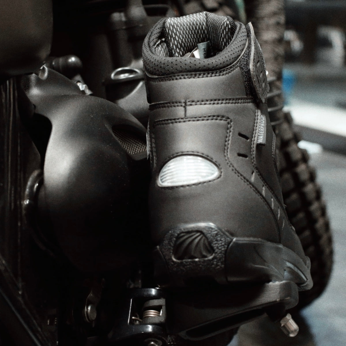 完全防水 レザーショートブーツ  ”Street Waterproof Boot” 【ブラック】