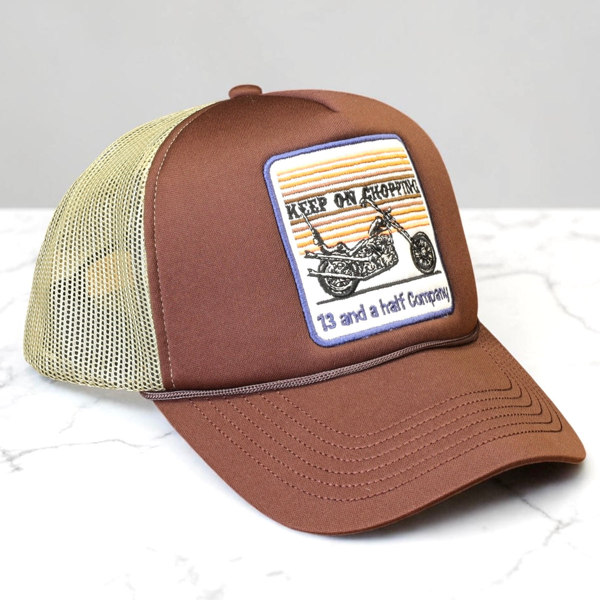 13 1/2 （サーティー アンド ア ハーフ）メッシュキャップ ”KOC trucker cap"