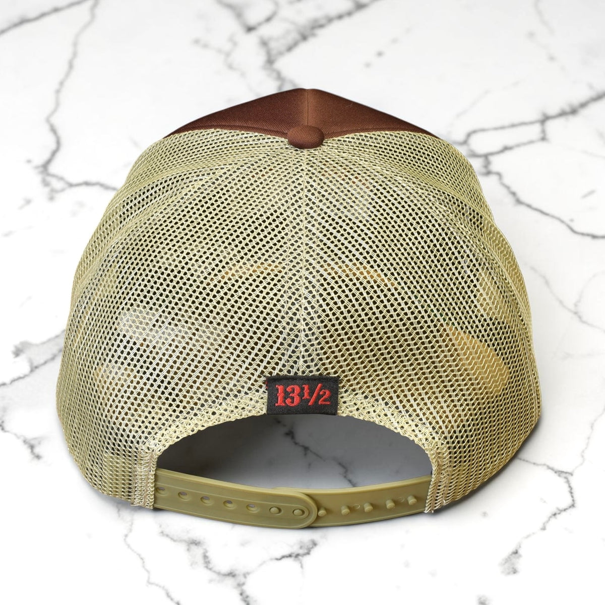 13 1/2 （サーティー アンド ア ハーフ）メッシュキャップ ”KOC trucker cap"