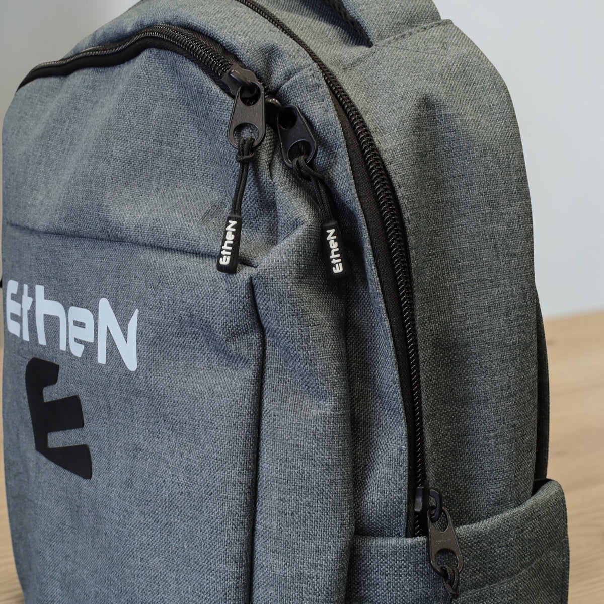 【EtheN エテン】防水バッグパック "OFFICIAL ETHEN ORGANIZER PC BACKPACK"【グレー】