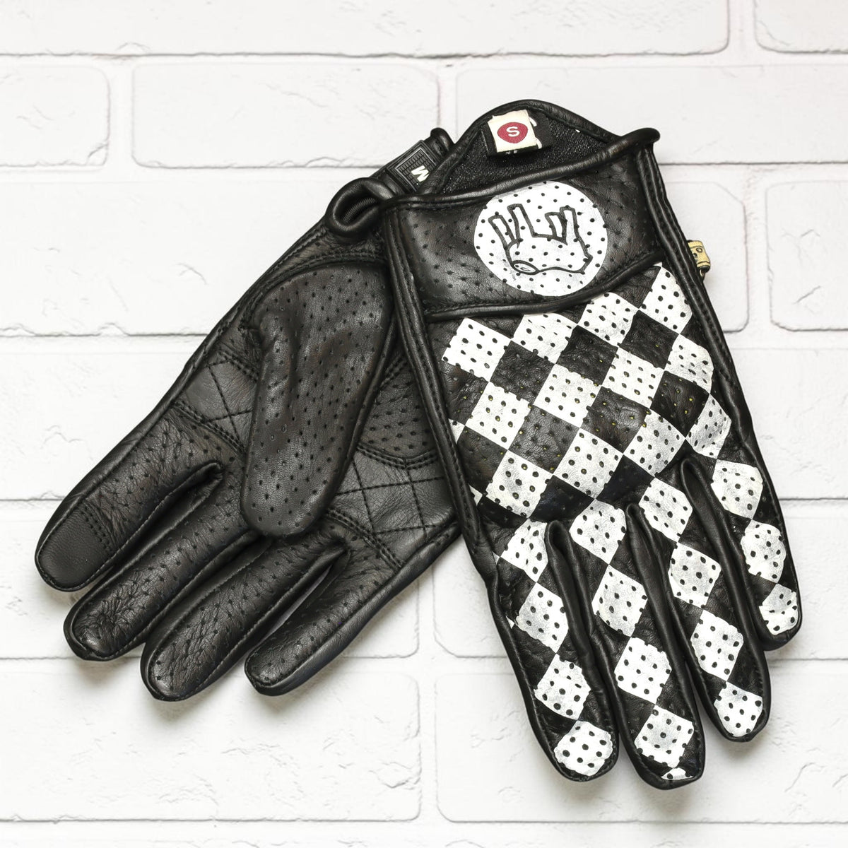 HOLYFREEDOM ホーリーフリーダム パンチングレザーグローブ "BULLIT GLOVES 2026" 【ホワイト/ブラック】
