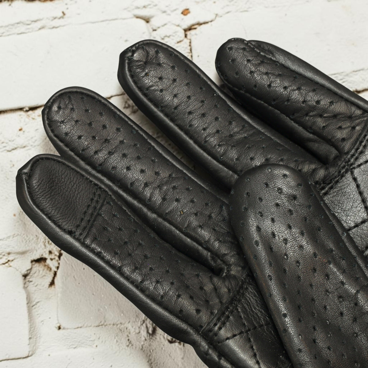 HOLYFREEDOM ホーリーフリーダム パンチングレザーグローブ "BULLIT GLOVES 2026" 【ホワイト/ブラック】