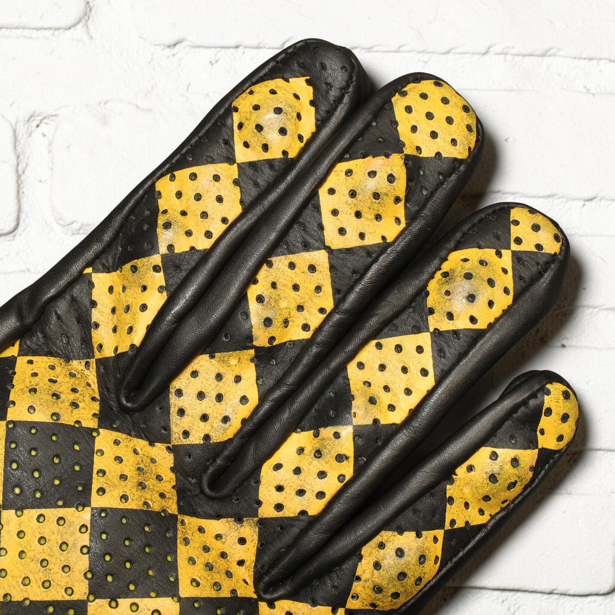 HOLYFREEDOM ホーリーフリーダム パンチングレザーグローブ "BULLIT YELLOW GLOVES 2026" 【イエロー/ブラック】