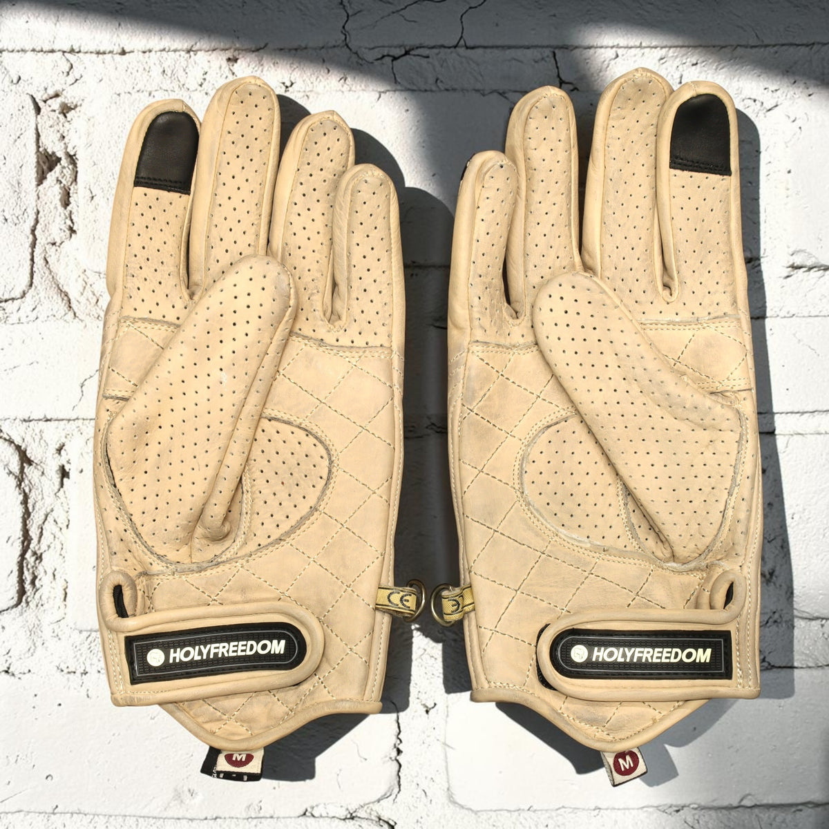 HOLYFREEDOM ホーリーフリーダム パンチングレザーグローブ "BULLIT WORKER GLOVES" 【ベージュ/ブラック】