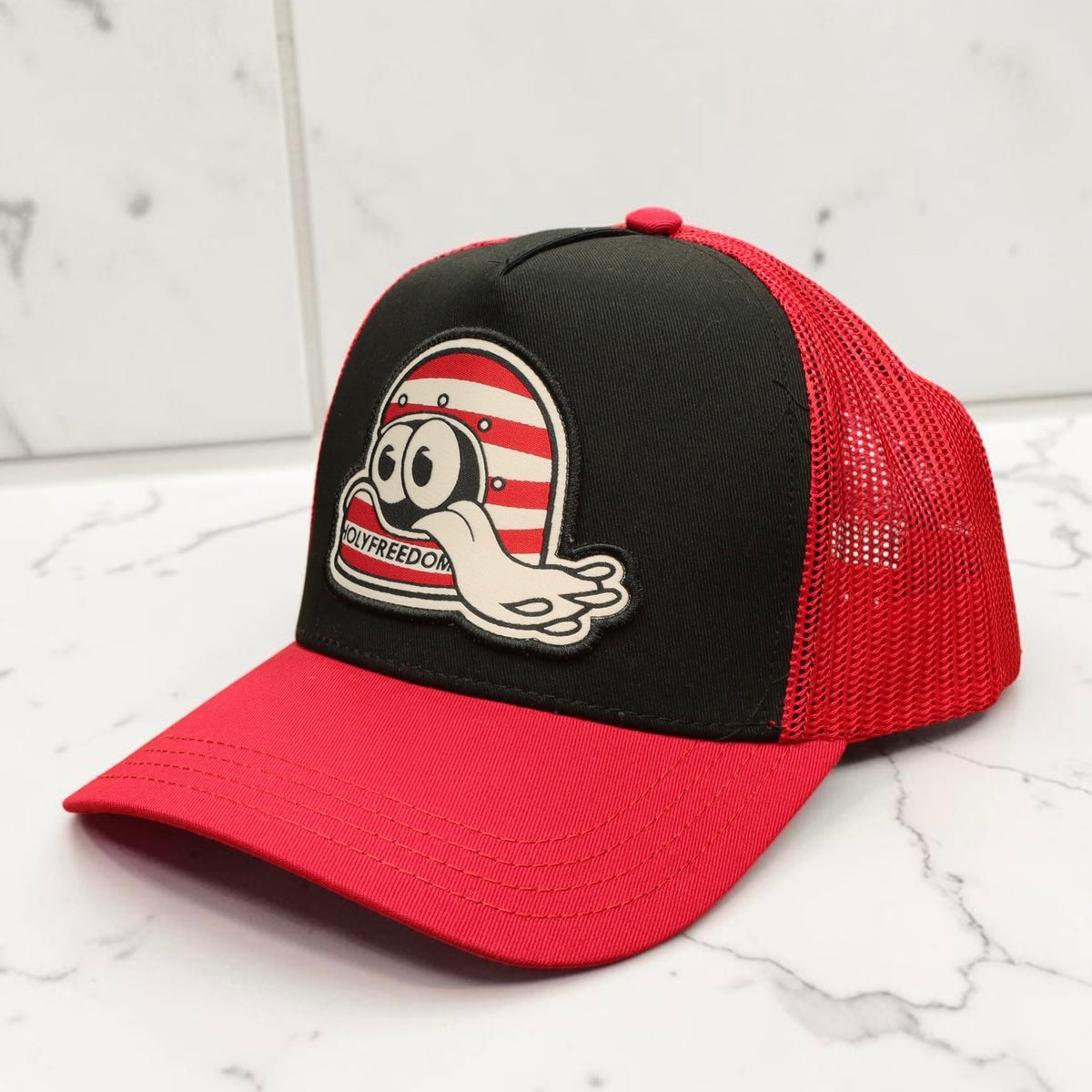 HOLYFREEDOM （ホーリーフリーダム）メッシュキャップ "HELMET CAP" ブラック/レッド