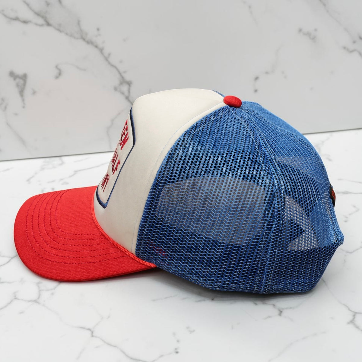 13 1/2 （サーティー アンド ア ハーフ）メッシュキャップ ”Outlaw club trucker cap"
