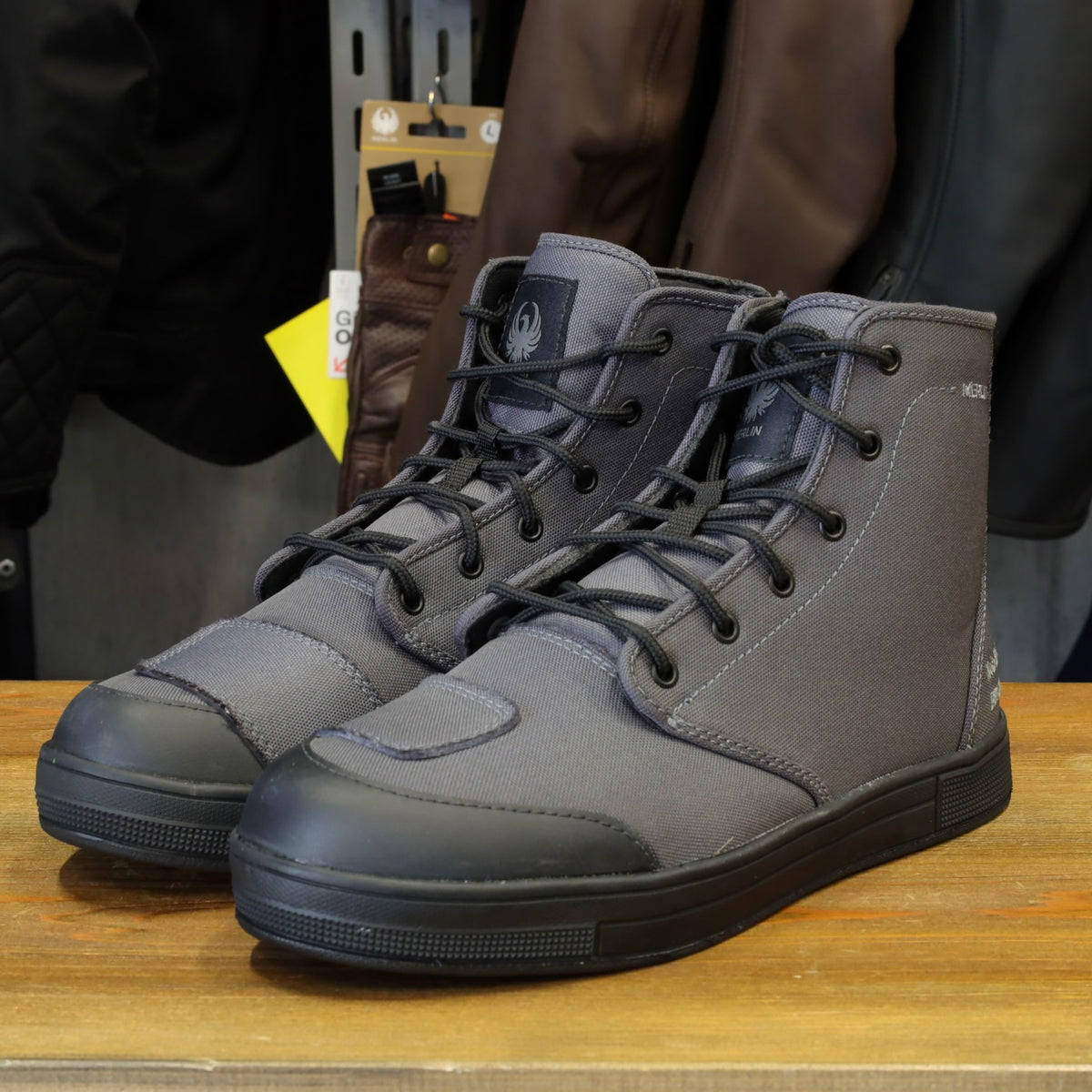 MERLIN マーリン ライディングシューズ "Knots Canvas D3O Boot" 【グレー】