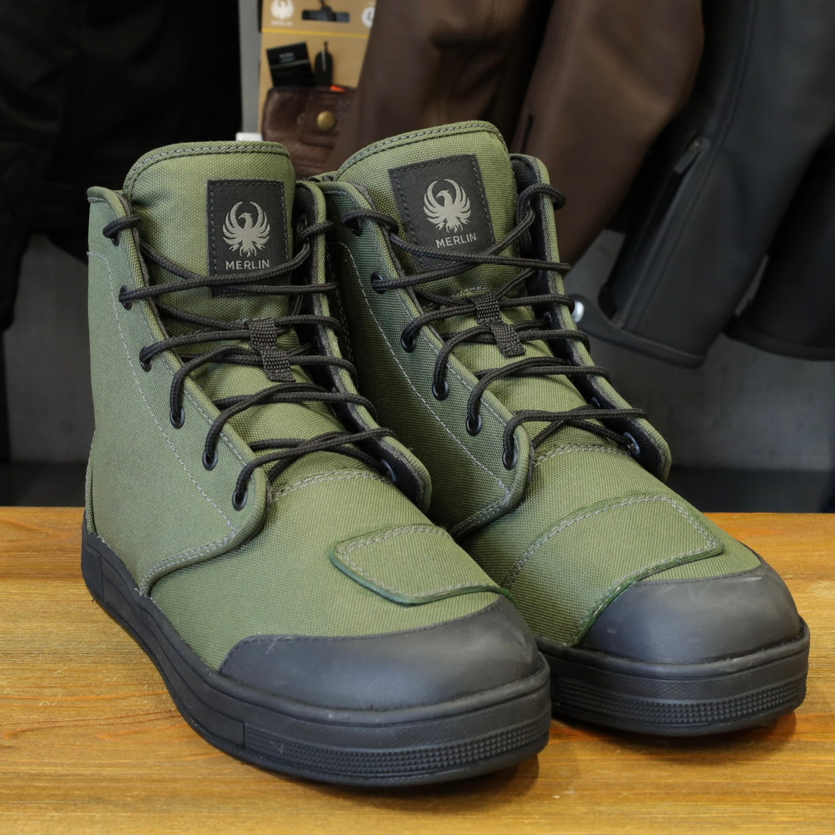 MERLIN マーリン ライディングシューズ "Knots Canvas D3O Boot" 【オリーブ】