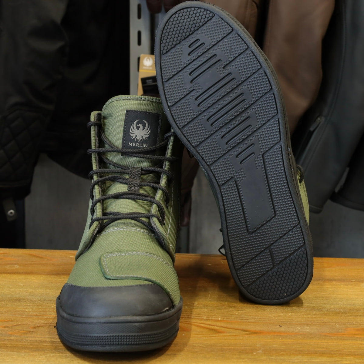 MERLIN マーリン ライディングシューズ "Knots Canvas D3O Boot" 【オリーブ】