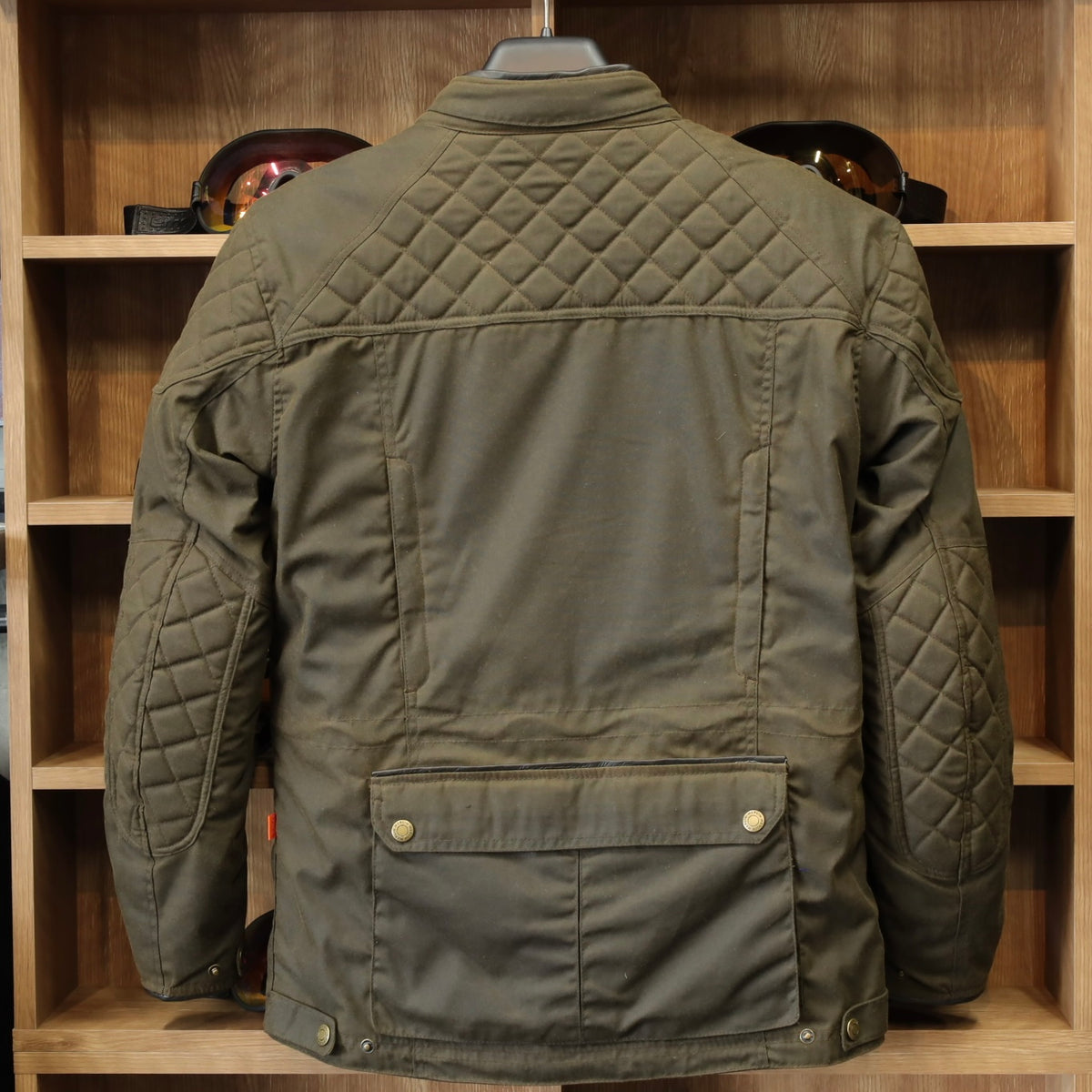 ワックスコットンジャケット 【オリーブ】 "Edale II D3O Jacket"