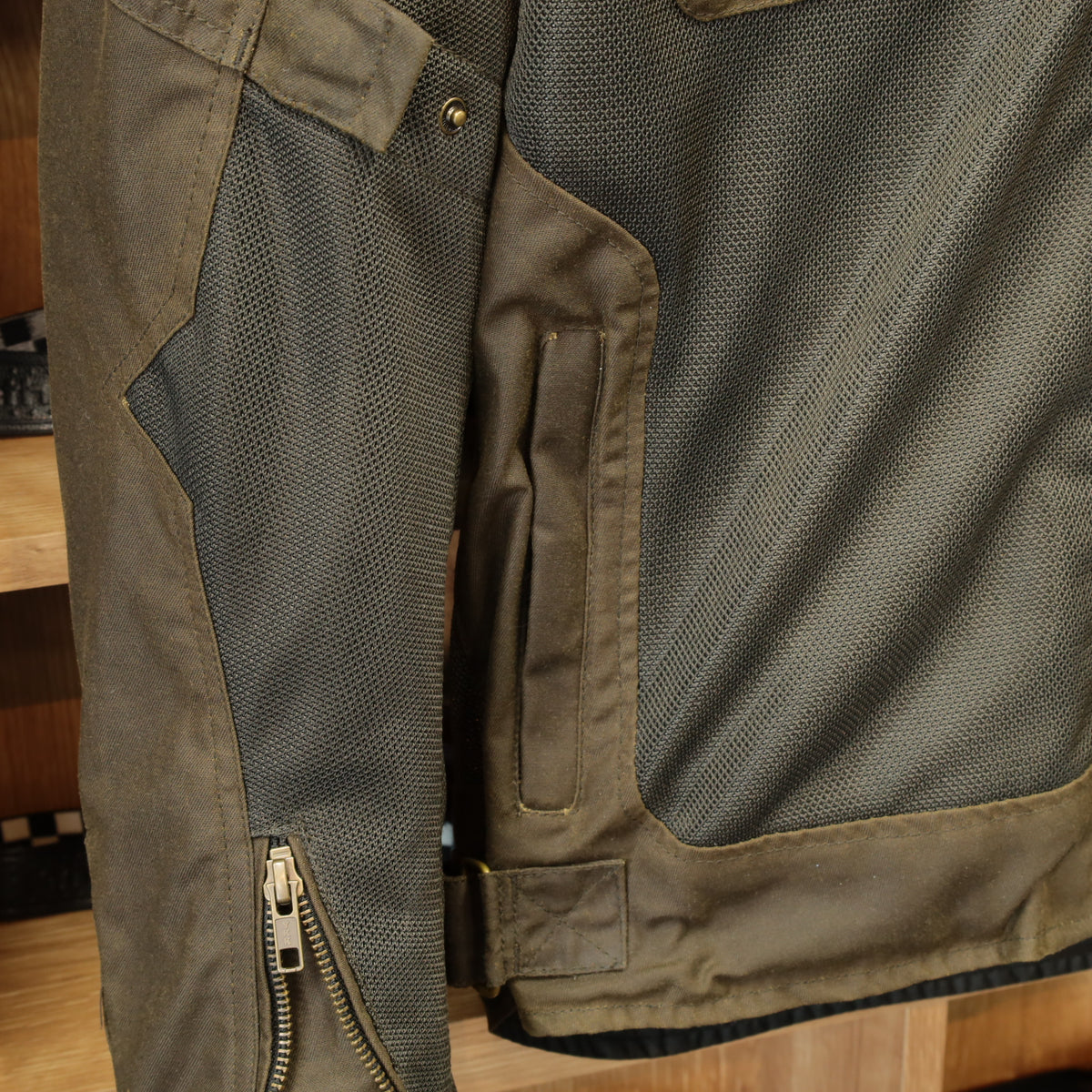 ワックスコットンメッシュジャケット  "Shenstone II Cotec Air Jacket"【オリーブ】
