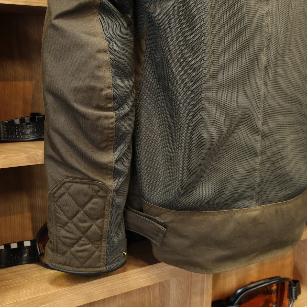 ワックスコットンメッシュジャケット  "Shenstone II Cotec Air Jacket"【オリーブ】
