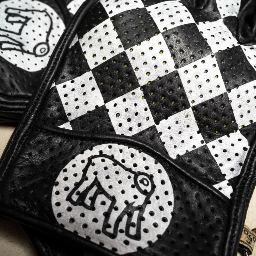 HOLYFREEDOM ホーリーフリーダム パンチングレザーグローブ "BULLIT GLOVES 2026" 【ホワイト/ブラック】