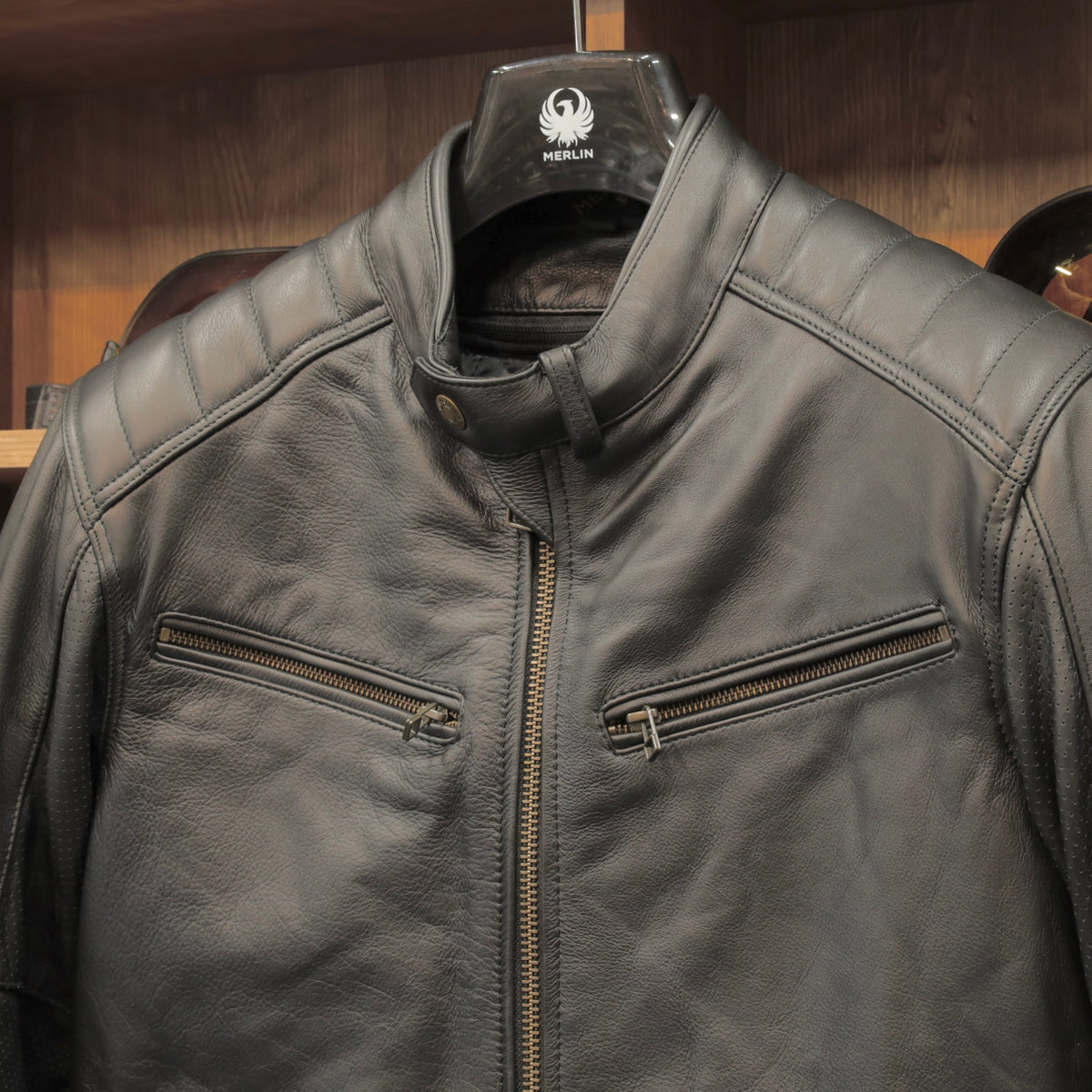 レザージャケット  "Chase II D3O Perforated Jacket"【ブラック】