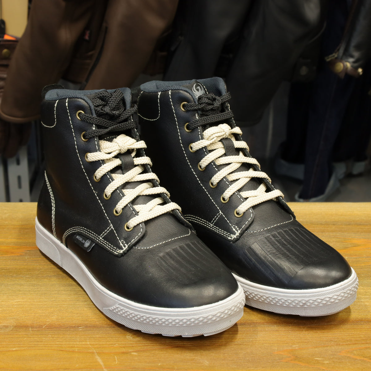 MERLIN マーリン レザーライディングスニーカー 【ブラック】 ”Stretton D3O Heritage Trainer"