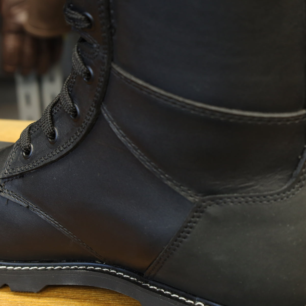 MERLIN マーリン 防水/防寒 レザーライディングブーツ 【ブラック】Bandit D3O® Waterproof Boot