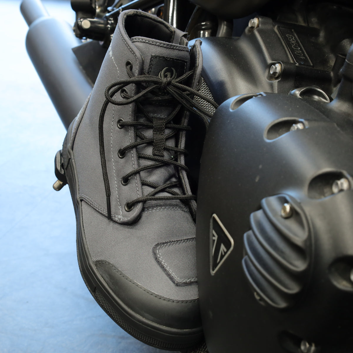 MERLIN マーリン ライディングシューズ "Knots Canvas D3O Boot" 【グレー】