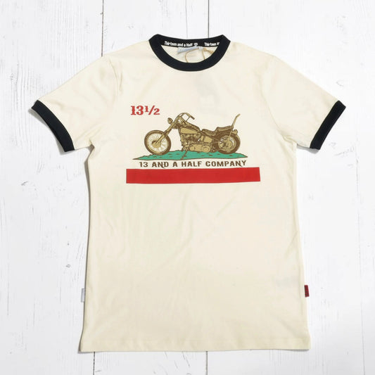 13 1/2 （サーティー アンド ア ハーフ）半袖Tシャツ "Calfolnia Company" 【ホワイト】