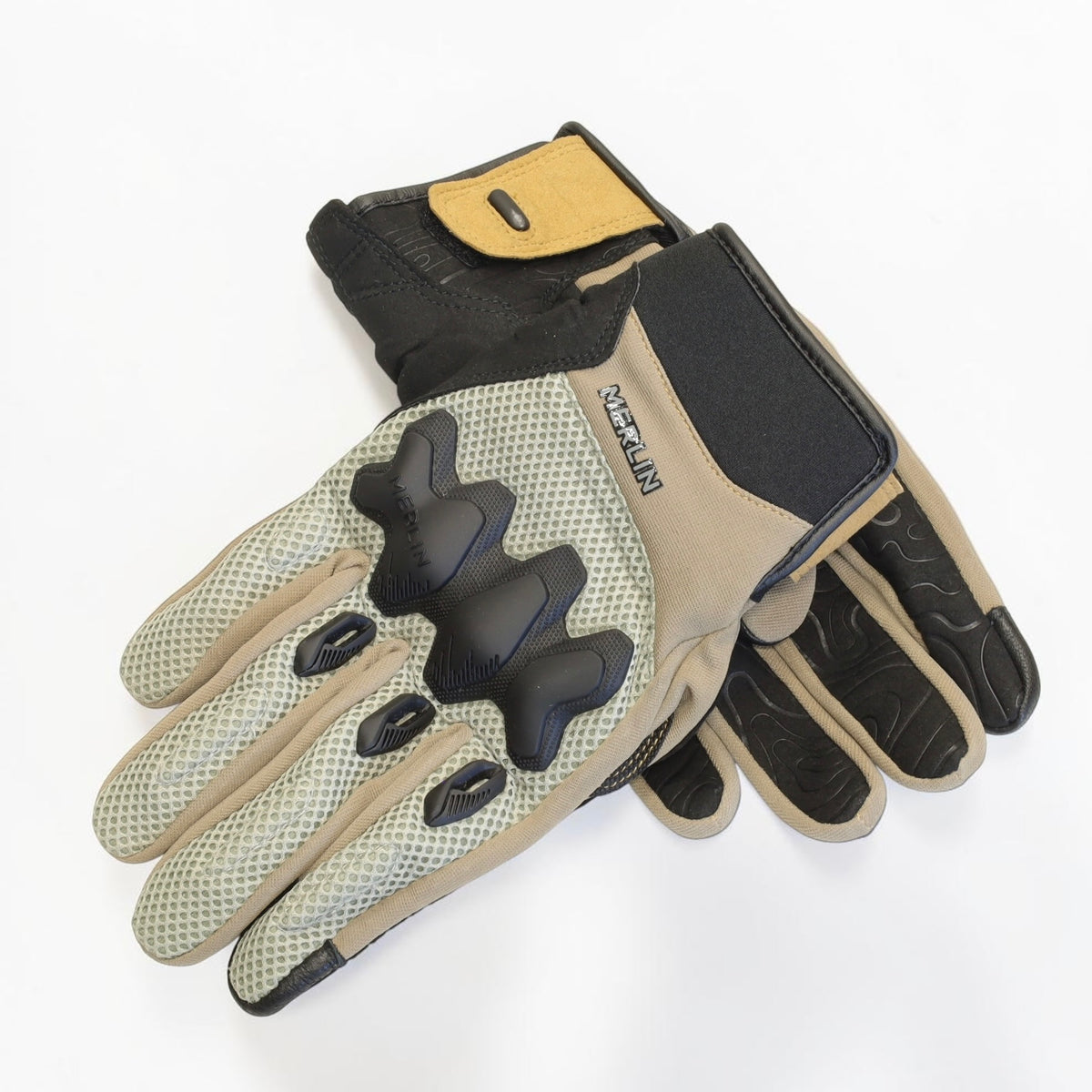 MERLIN （マーリン）メッシュグローブ "AIRFLOW TRAIL GLOVE" 【サンドベージュ】