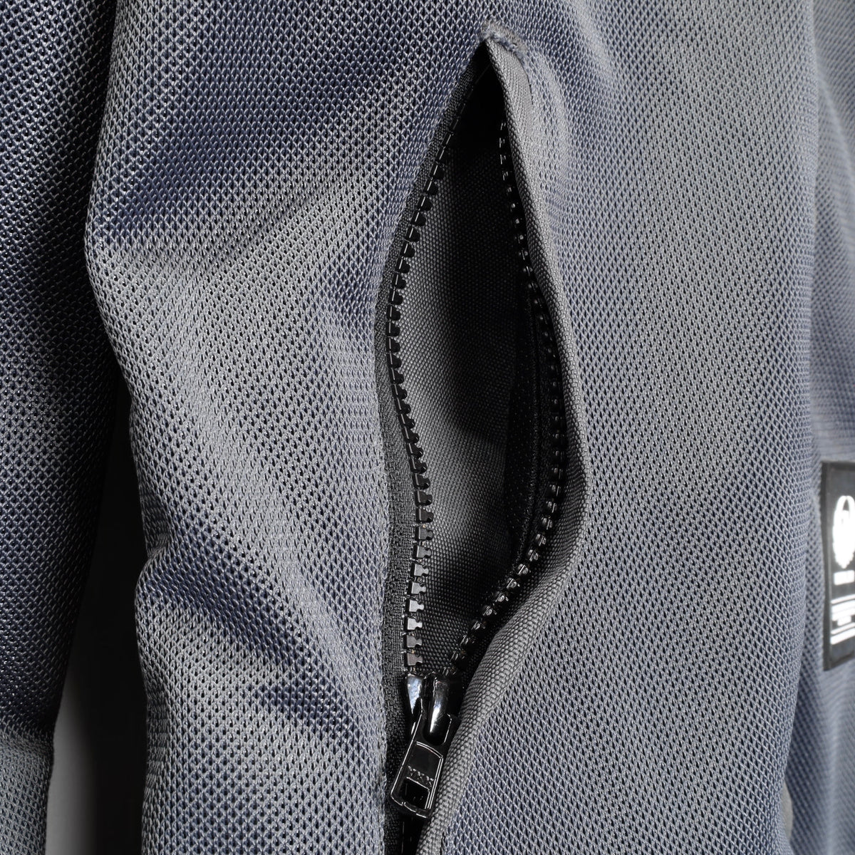 MERLIN（マーリン）メッシュジャケット "AERO MESH D3O RIDING SHIRT" 【ダークグレー】