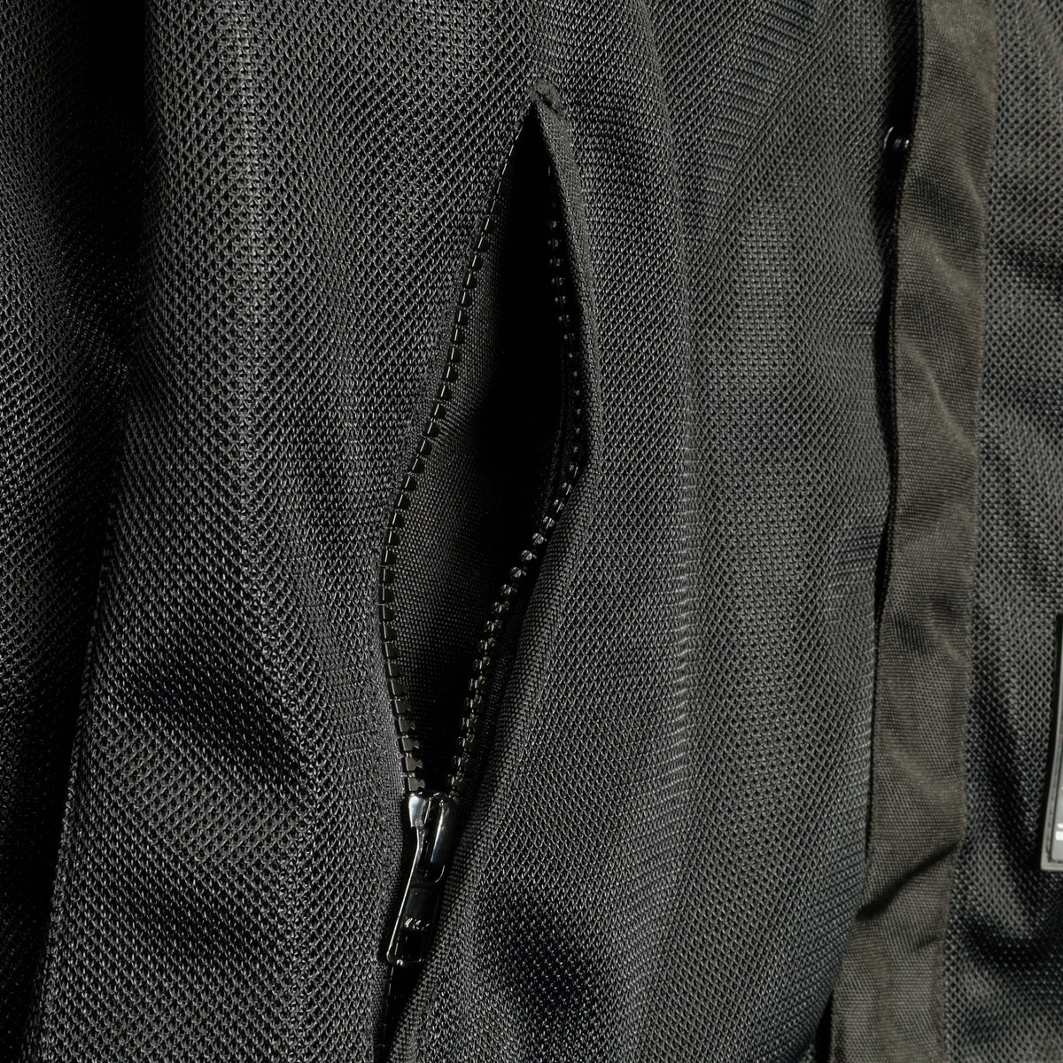 MERLIN（マーリン）メッシュジャケット "AERO MESH D3O RIDING SHIRT" 【ブラック】