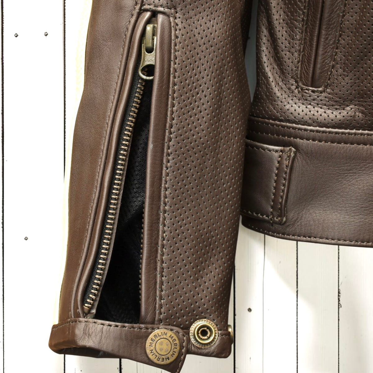 MERLIN （マーリン） パンチングレザーレザージャケット 　"ICON D3O LEATHER JACKET" 【ブラウン/クリーム】