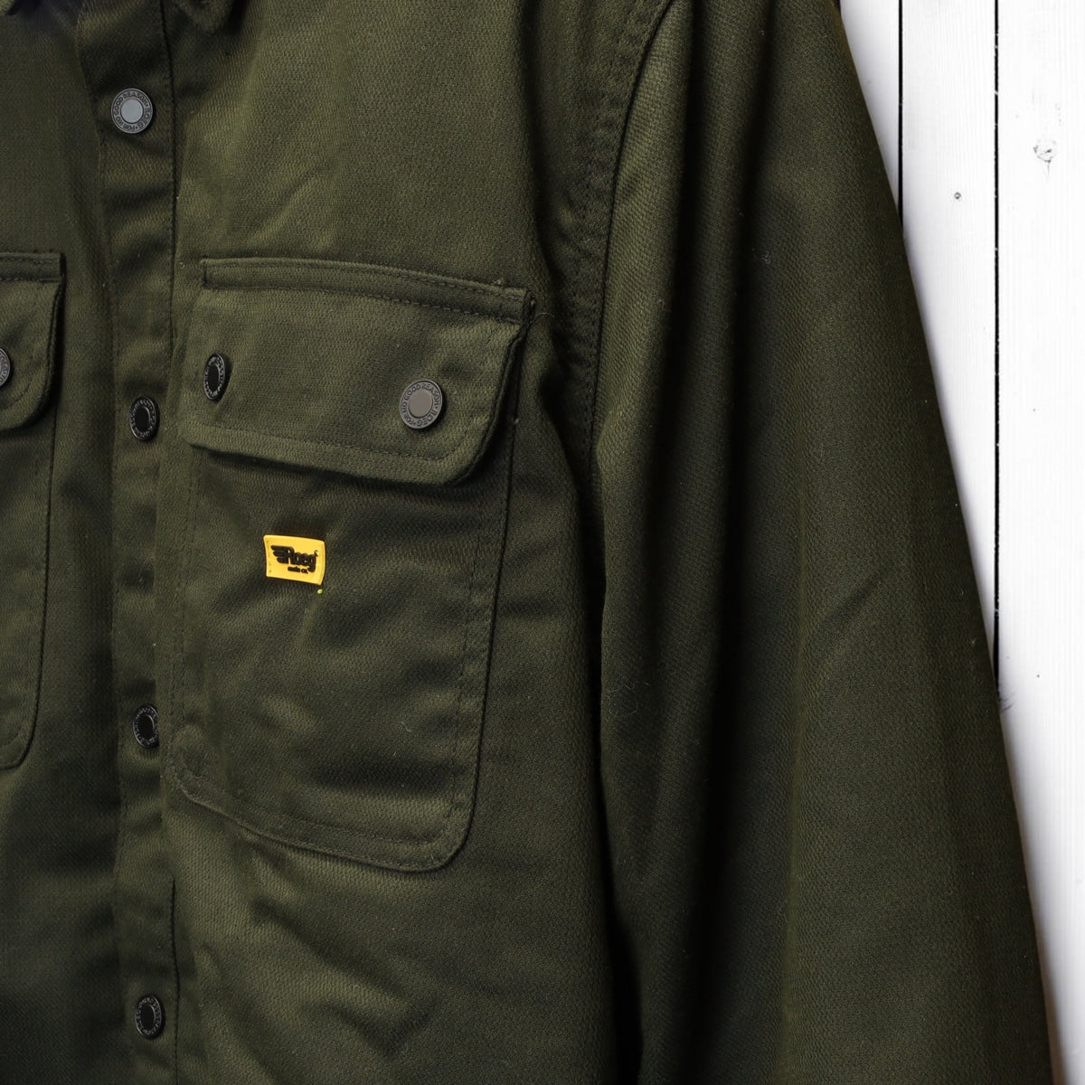 Roeg ローグ ワックコットンシャツジャケット "Chris wax Overshirt" 【アーミーグリーン】