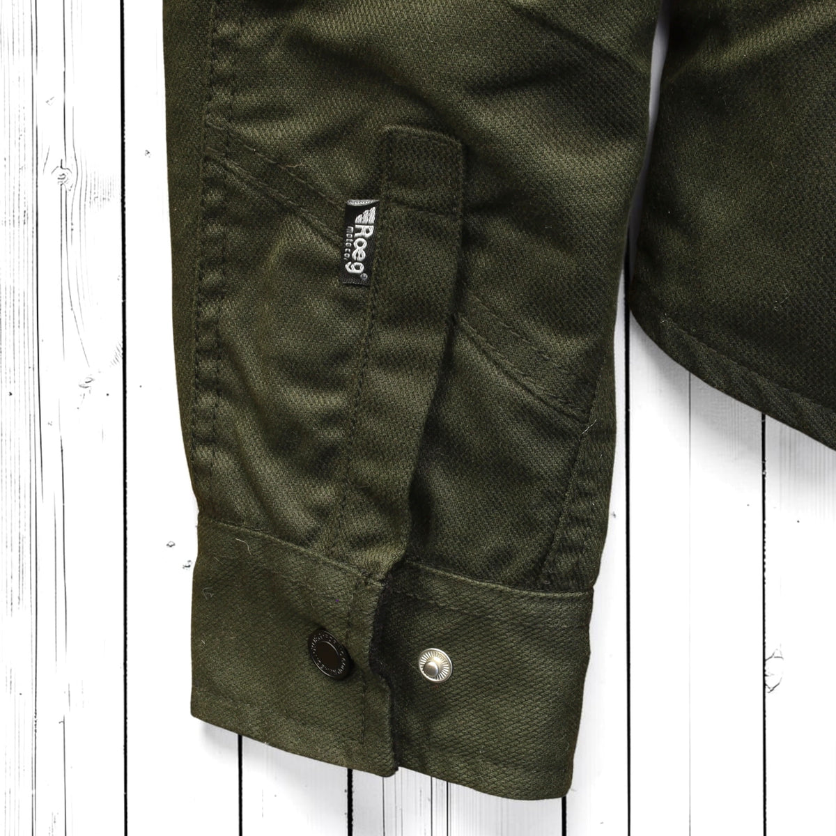 Roeg ローグ ワックコットンシャツジャケット "Chris wax Overshirt" 【アーミーグリーン】