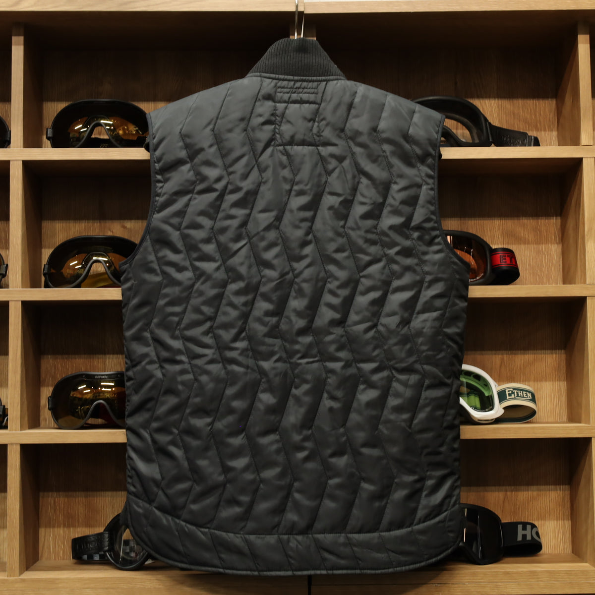 Roeg ローグ 中綿キルティング バイカーベスト "Victor vest"