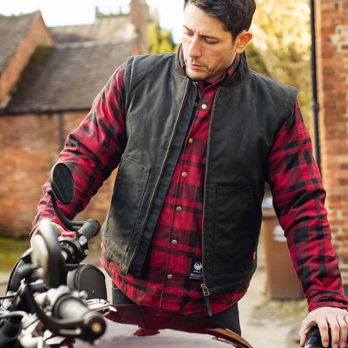 MERLIN マーリン ライディング用 ワックスコットンベスト "Bobber CE Riding Vest" 【ブラック】