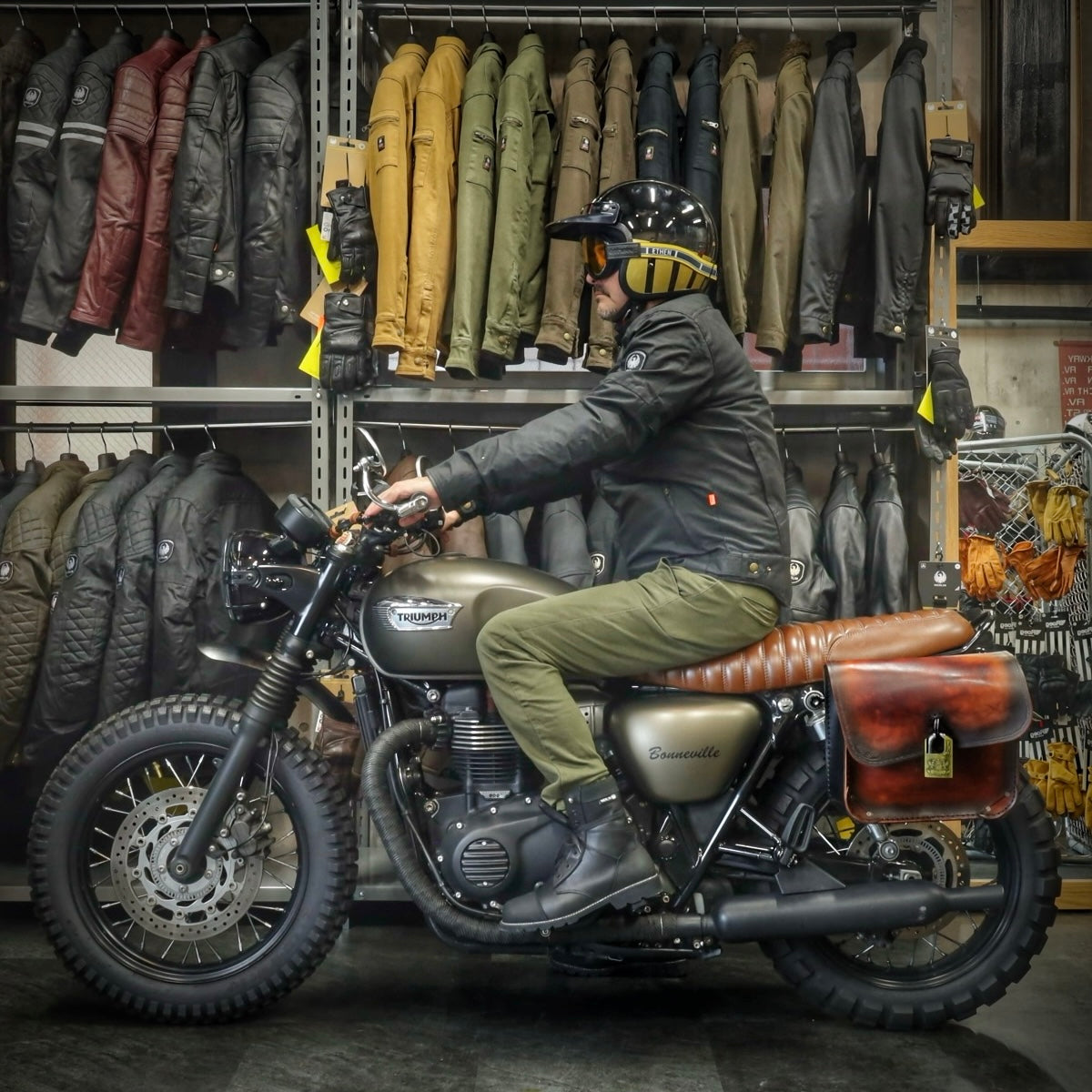 防寒最強 ワックスコットンジャケット "Barton II Waxed Cotton Jacket" 【ブラック】