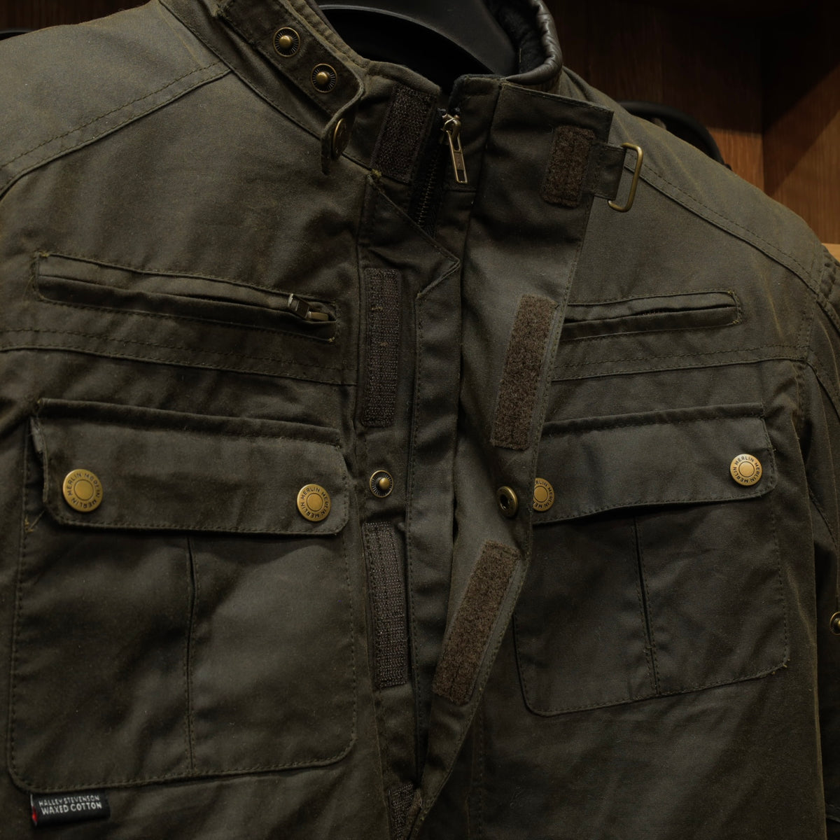 防寒最強 ワックスコットンジャケット "Yoxall II Waxed Cotton Jacket" 【オリーブ】