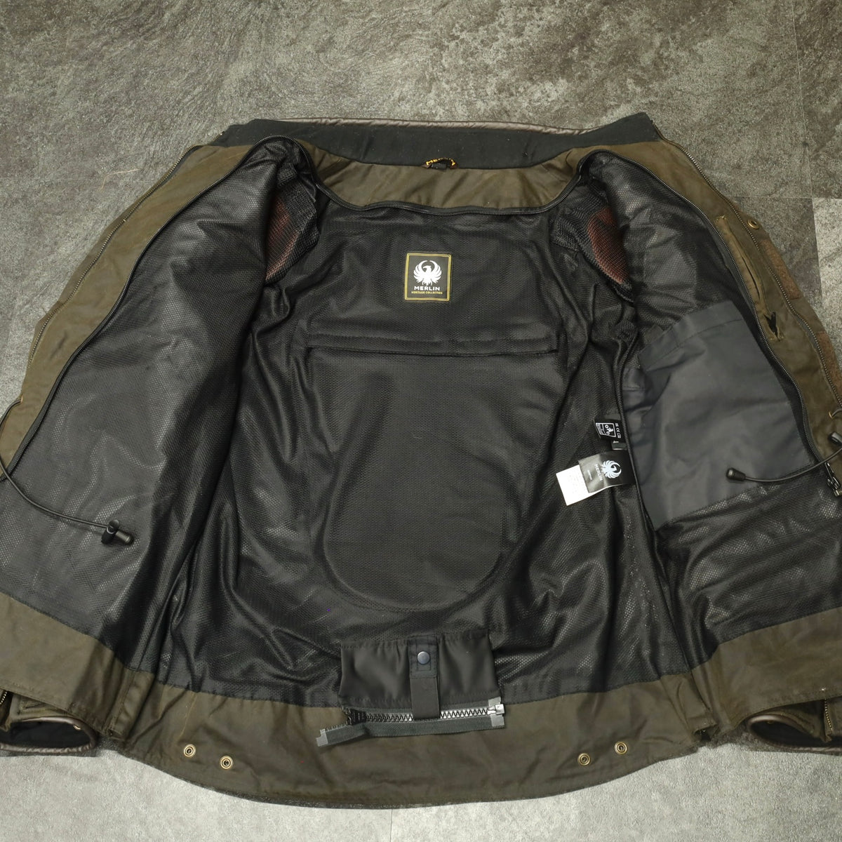 防寒最強 ワックスコットンジャケット "Yoxall II Waxed Cotton Jacket" 【オリーブ】