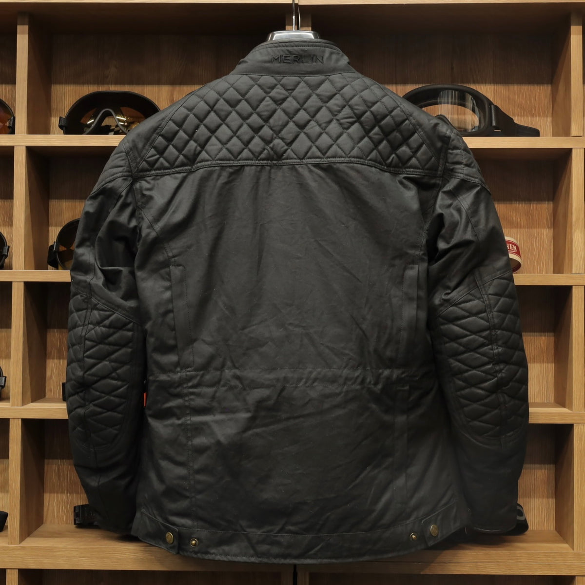 防寒最強 ワックスコットンジャケット "Yoxall II Waxed Cotton Jacket" 【ブラック】