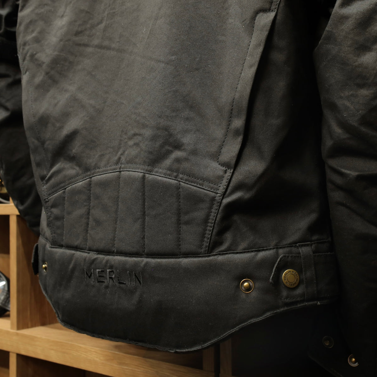 防寒最強 ワックスコットンジャケット "Barton II Waxed Cotton Jacket" 【ブラック】