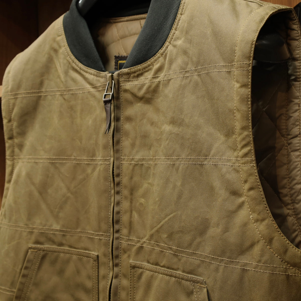 MERLIN マーリン ライディング用 ワックスコットンベスト "Bobber CE Riding Vest" 【デザート】