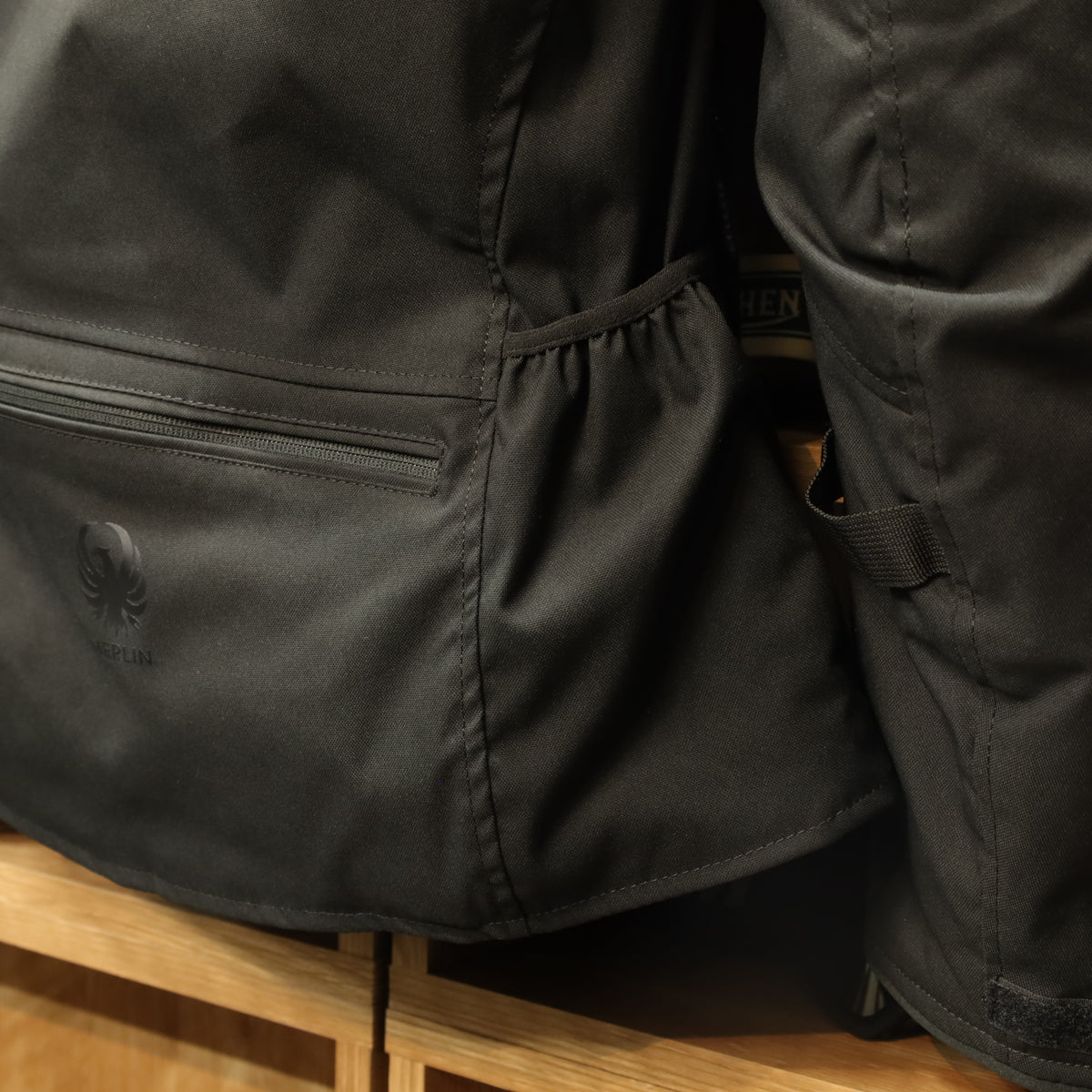 MERLIN マーリン 防水 オールシーズン ライディングジャケット "Taos Waterproof D3O Jacket" 【ブラック】