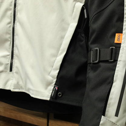 MERLIN マーリン 防水 オールシーズン ライディングジャケット "Taos Waterproof D3O Jacket" 【ホワイト/ブラック】