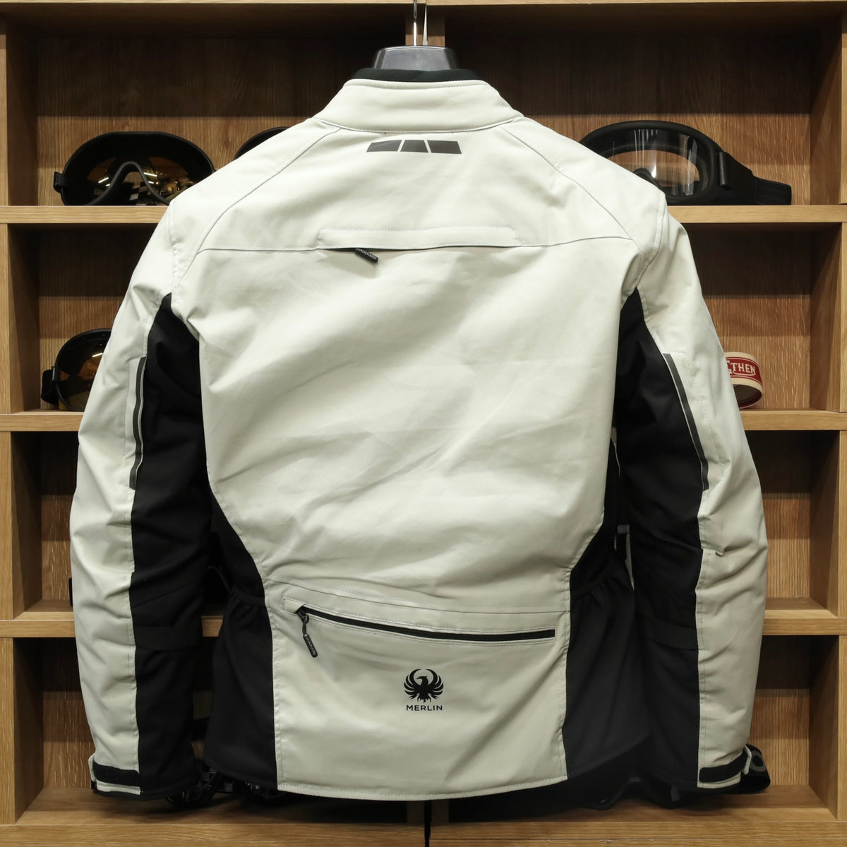 MERLIN マーリン 防水 オールシーズン ライディングジャケット "Taos Waterproof D3O Jacket" 【ホワイト/ブラック】