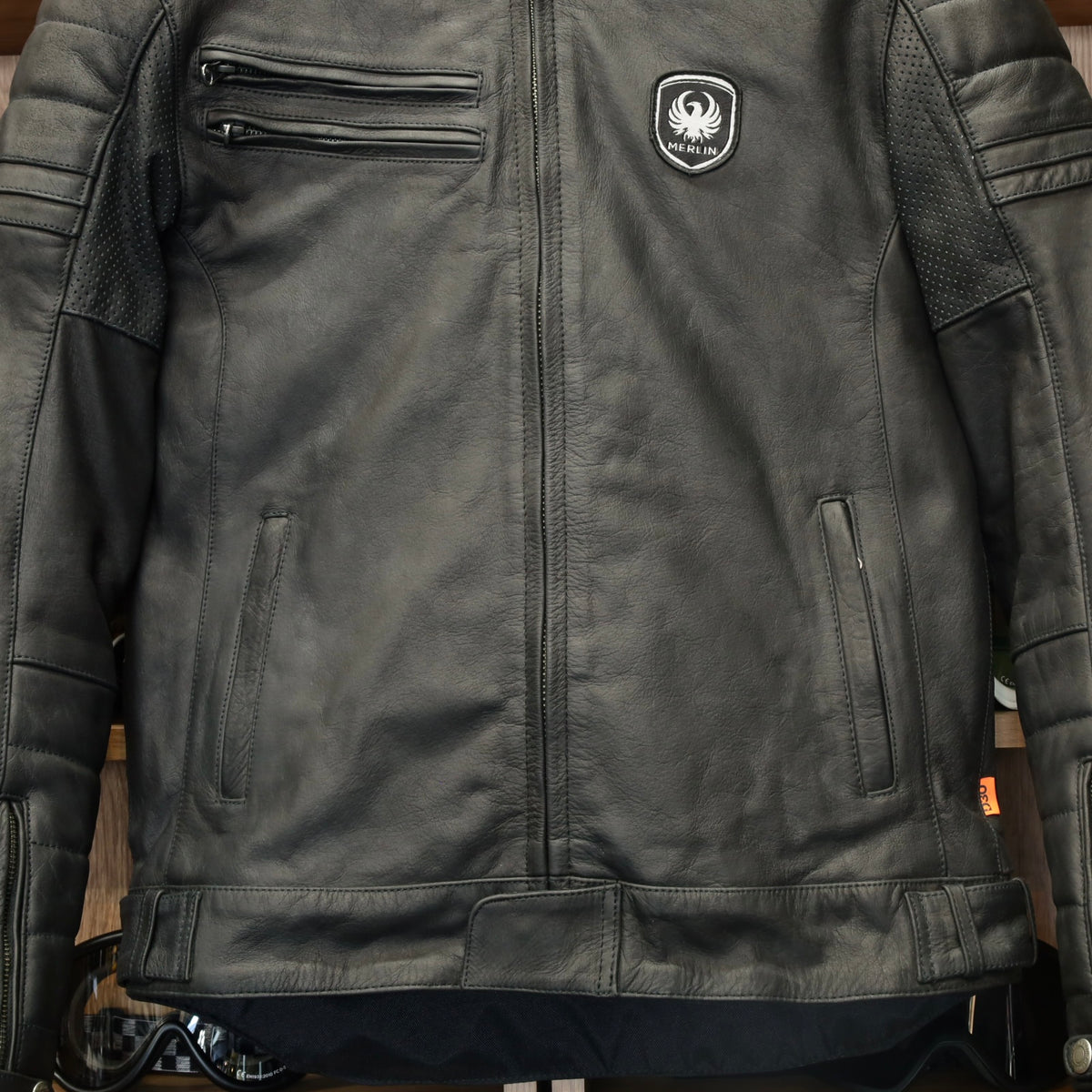 レザージャケット "Alton II D3O Leather Jacket" 【ブラック】