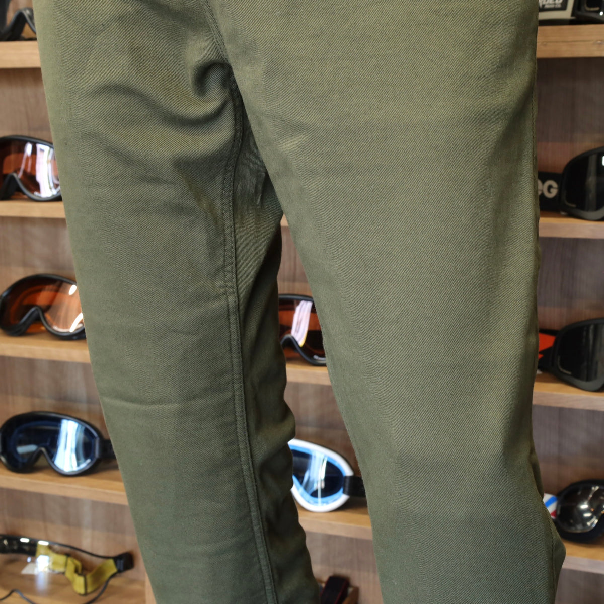 ライディングストレッチチノパンツ ”Brody AA Riding Chino" 【グリーン】
