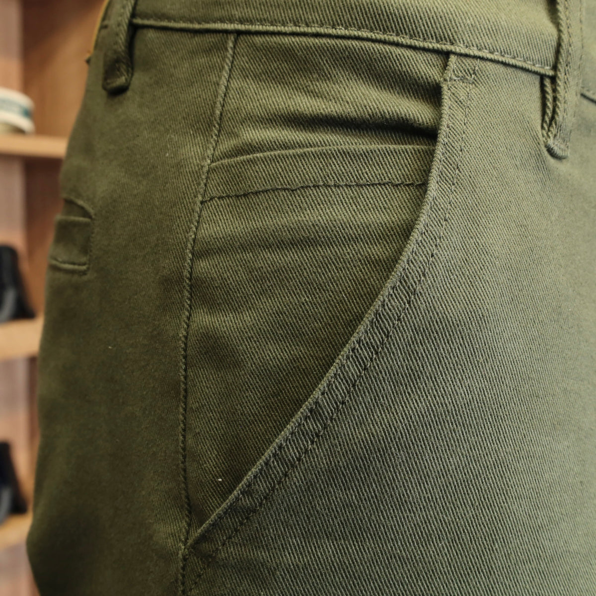 ライディングストレッチチノパンツ ”Brody AA Riding Chino" 【グリーン】