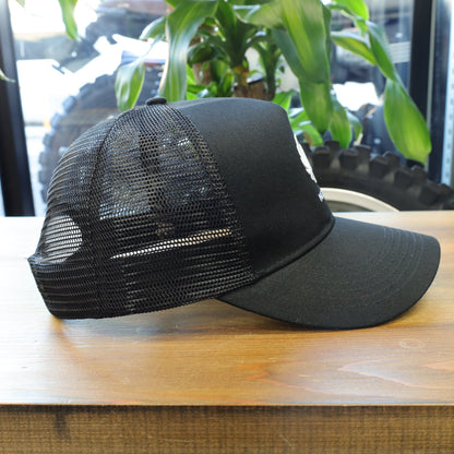 トラッカーメッシュキャップ ”Burford Core Trucker Cap” 【ブラック】
