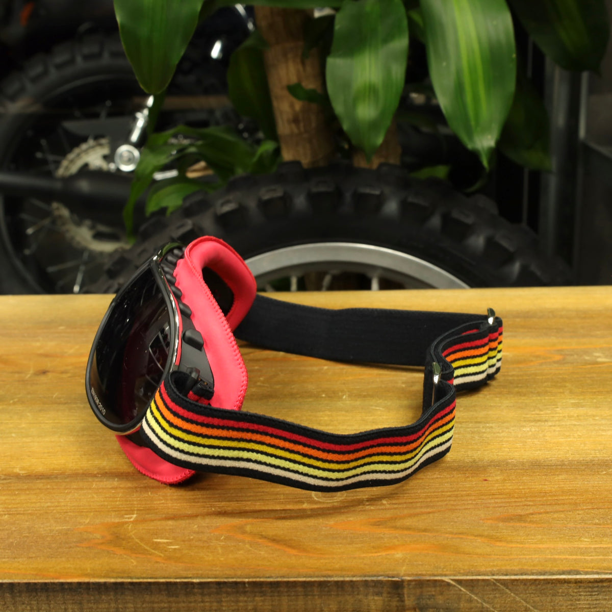 Roeg ローグ ヴィンテージスタイル ゴーグル ”Jettson Foundry goggle black/yellow/red"