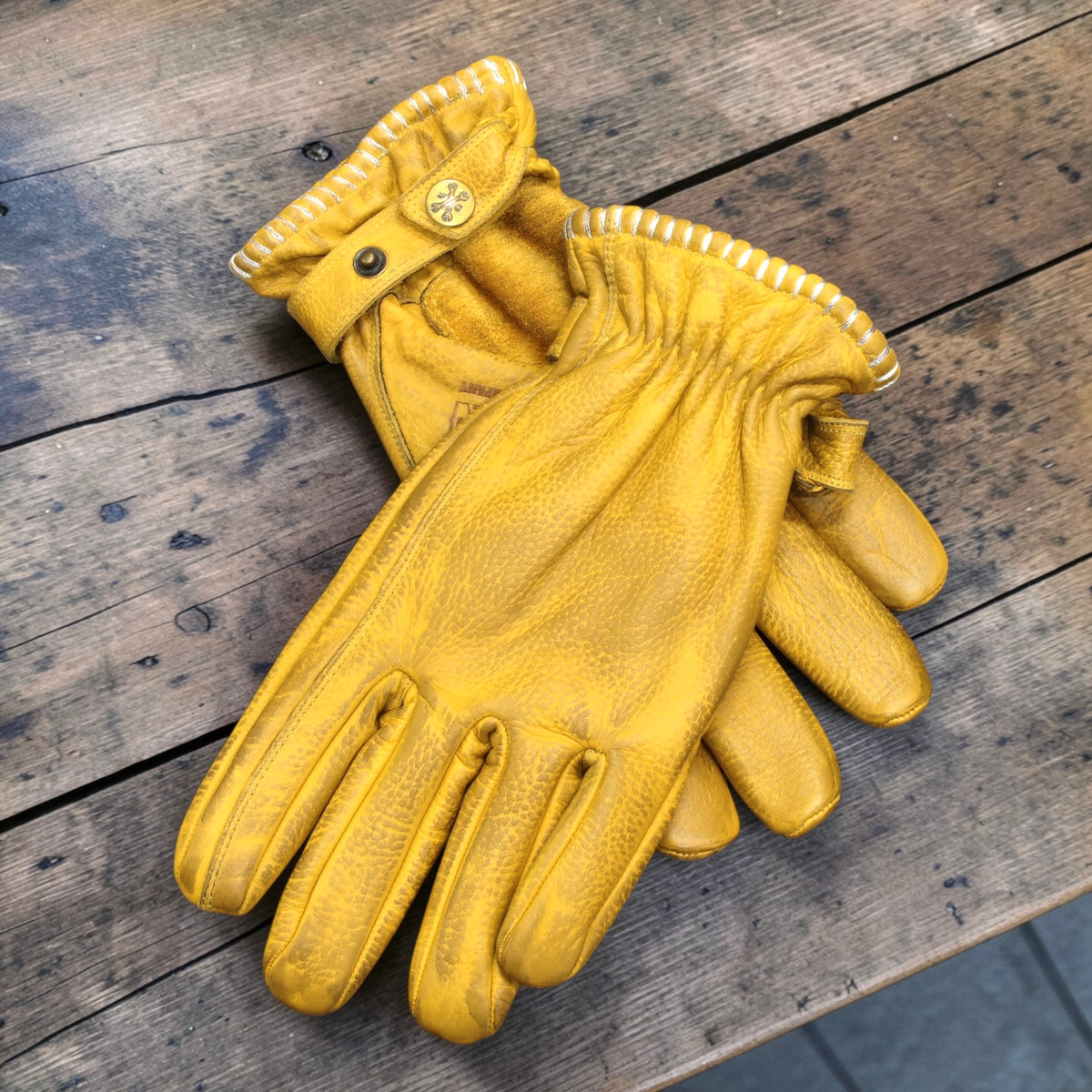 13 1/2 （サーティー アンド ア ハーフ）レザーグローブ "Loud Ride gloves" 【イエロー】